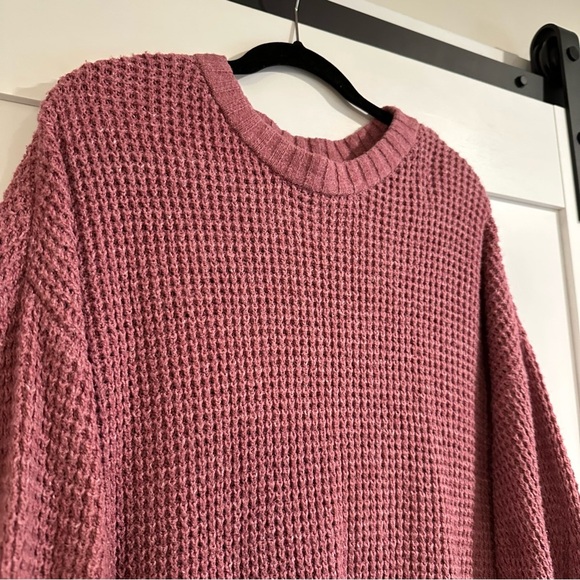 AMERICAN EAGLE OUTFITTERS Sweater - Picture 2 of 6